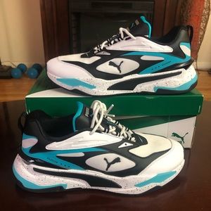 Mens RS-Fast Nano Pumas Sz 9.5 White/Blue Pre-Owned